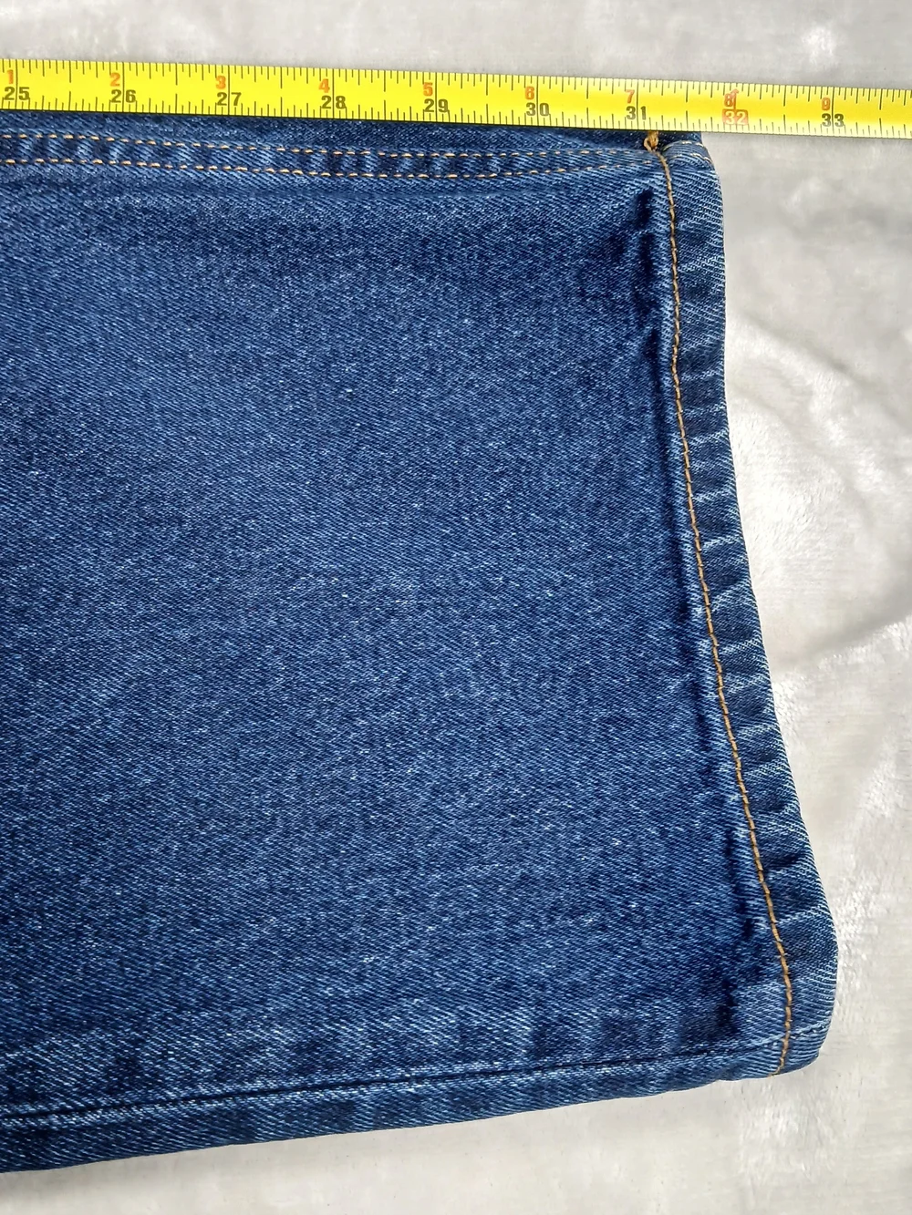 Levi's 44x32 Jeans Men's Relaxed Fit Straight Leg Dark Wash Blue Denim
